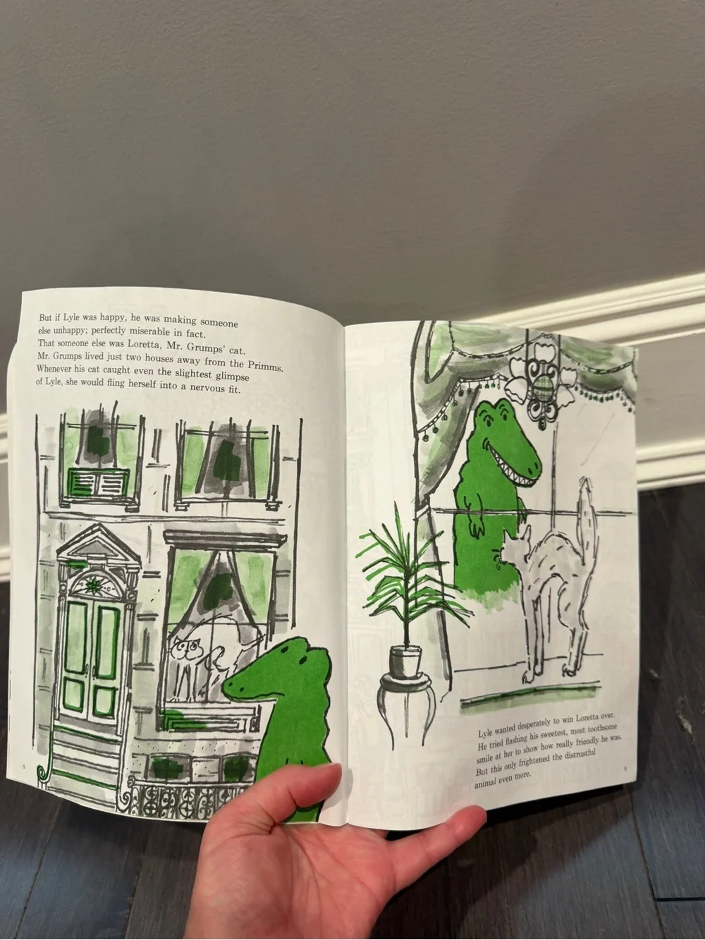 Lyle, Lyle, Crocodile Illustrated Children's Paperback Book Green Reading Learn